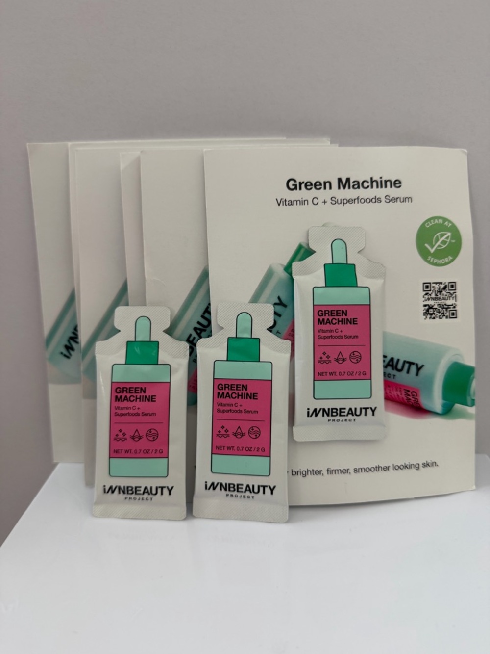 InnBeauty Green Machine Vitamin C + Superfoods Serum 0.7 oz/2g each x 8 sachets
